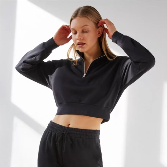 (SOLD) ARITZIA TNA Black Warm-Up 1/4 Zip Sweatshirt Women Size XS - Picture 3 of 4